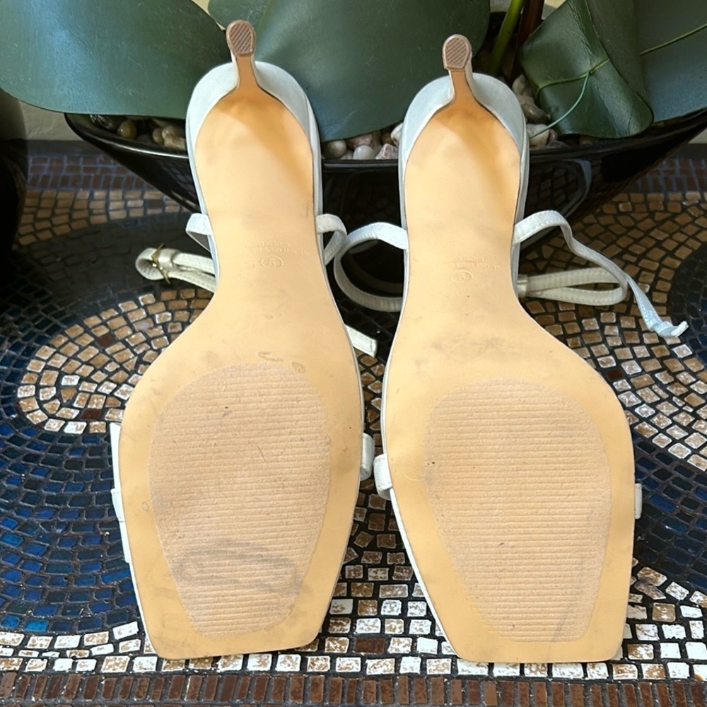 Fredrick’s of Hollywood Julienne Bow Ivory Open Toe Ankle Strap Stiletto Heels 9 - Picture 12 of 16